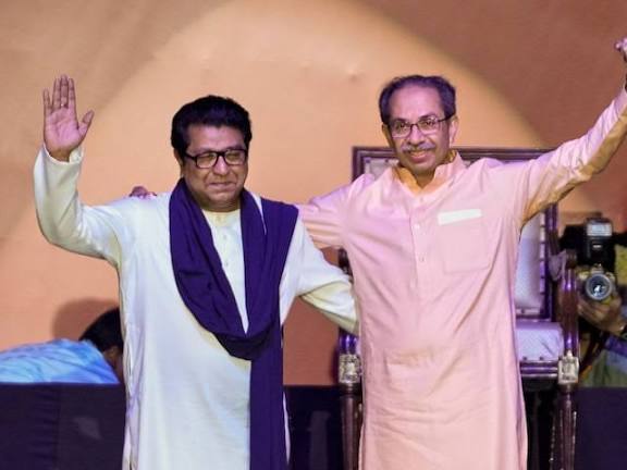 याचना नाही, आता रणच! ठाकरेंची डरकाळी मुंबईतून…