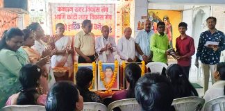 कन्हानमध्ये गुणवंत विद्यार्थ्यांचा गौरव कन्हान व कांद्री शहर विकास मंचच्या संयुक्त विद्यमाने दहावी-बारावीतील विद्यार्थ्यांचा सत्कार सोहळा उत्साहात